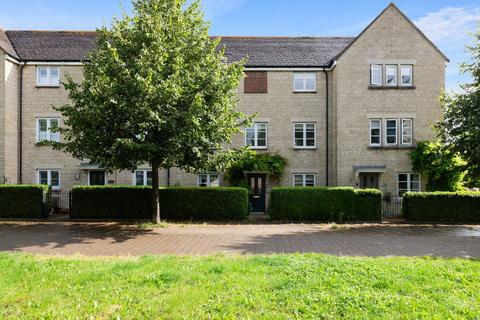 3 bedroom townhouse for sale, Cedar Drive, Witney, OX28