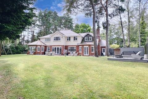 5 bedroom detached house for sale, Avon Avenue, Avon Castle, Ringwood, BH24 2BH