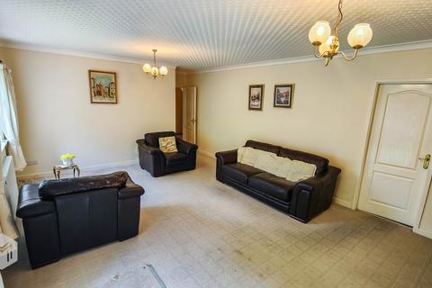 2 bedroom apartment for sale, Mistral Court, Cavendish Road, Ellesmere Park, Monton, Manchester, M30 9JB