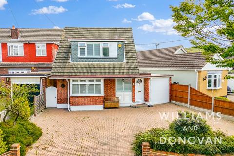 2 bedroom detached house for sale, Spencer Road, Benfleet