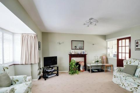 2 bedroom detached house for sale, Spencer Road, Benfleet