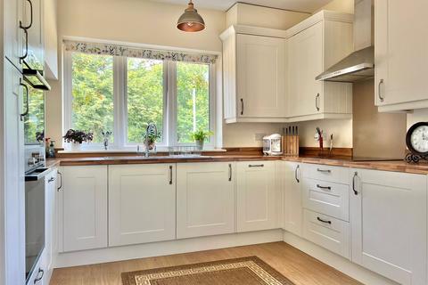 4 bedroom detached house for sale, Park Lane, Milford on Sea, Lymington, Hampshire, SO41