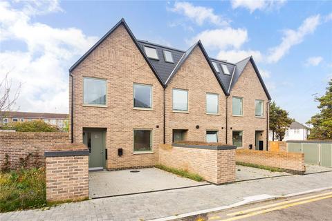 3 bedroom terraced house for sale, Elmwood Crescent, London, NW9