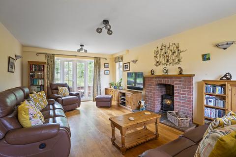 5 bedroom semi-detached house for sale, Chadshunt, Near Kineton