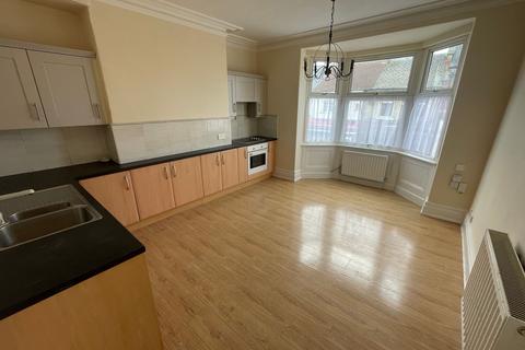 3 bedroom flat to rent, Victoria Road, Darlington DL1