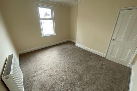 3 bedroom flat to rent, Victoria Road, Darlington DL1