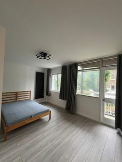 3 bedroom apartment to rent, Parkhill Road, London, NW3