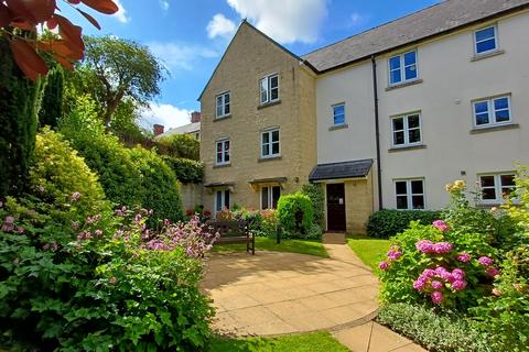 1 bedroom flat for sale, The Green , Chipping Norton OX7