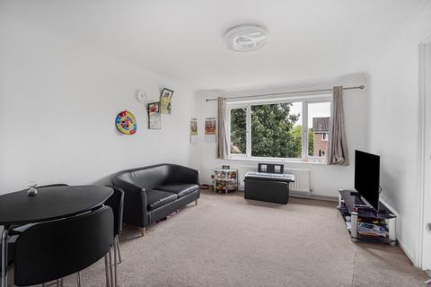 12 Green Acres, Croydon, CR0 5UW