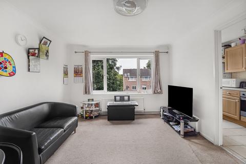 12 Green Acres, Croydon, CR0 5UW