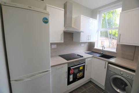 Ground floor flat to rent, Ashleigh Road, Leicester LE3