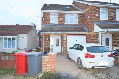 4 bedroom semi-detached house to rent, Springfield Road, Langley