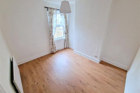 2 bedroom flat to rent, Brownhill Road, Catford, London,