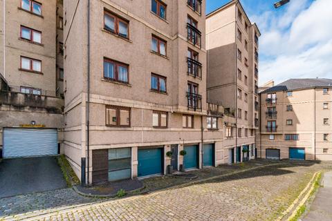 2 bedroom flat to rent, West Silvermills Lane, Stockbridge, Edinburgh, EH3