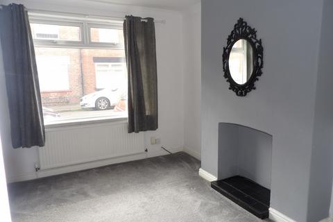 3 bedroom terraced house to rent, George Street,Bentley,Doncaster, DN5