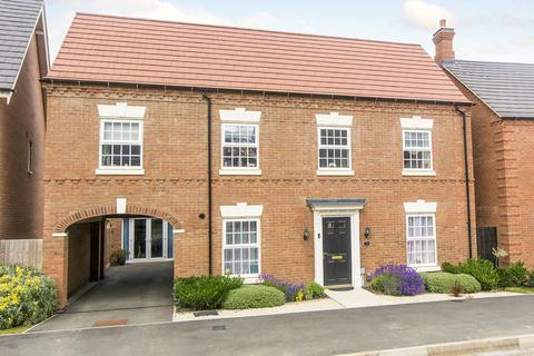 4 bedroom detached house for sale, Harvest Road, Market Harborough