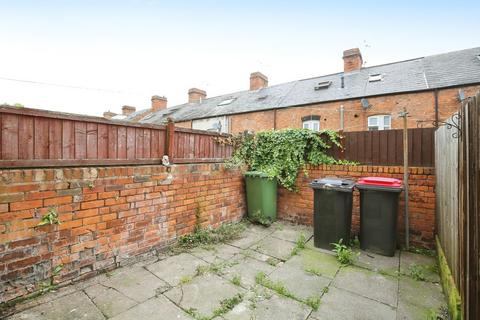 2 bedroom terraced house to rent, Erdington Road, Atherstone, Warwickshire