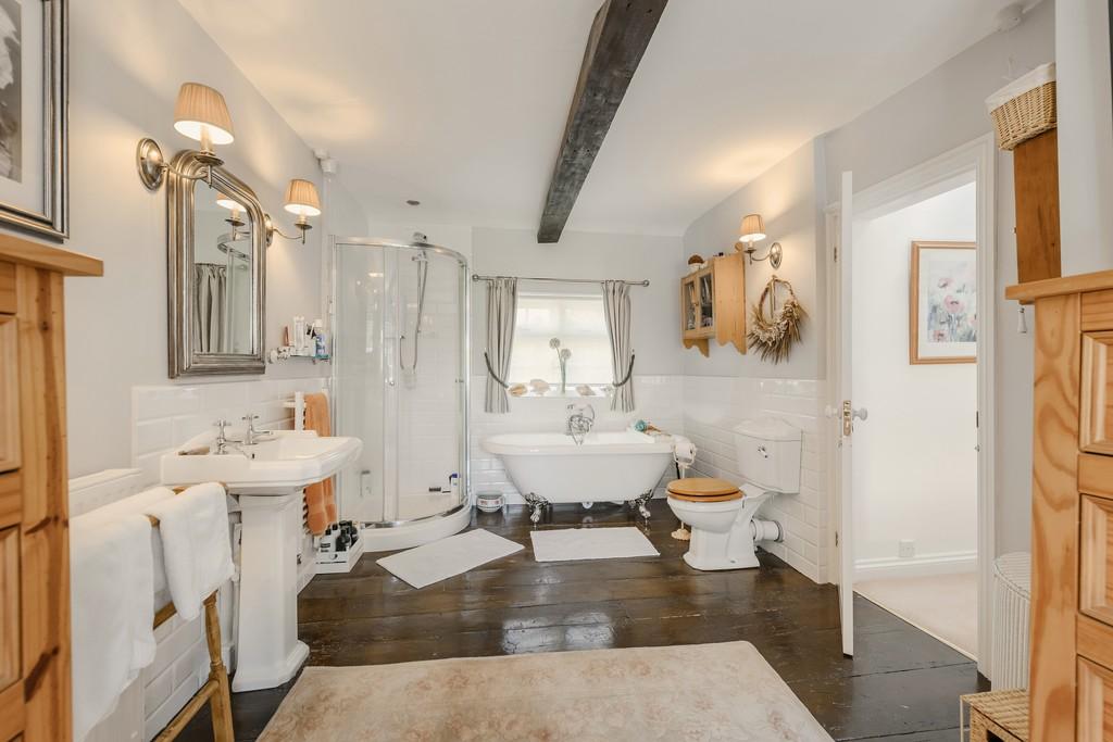 Bathroom 2a