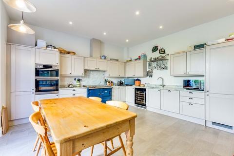14 Gwarak Riel, Truro, TR1 1FB