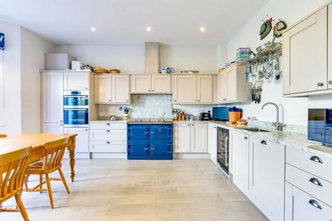 14 Gwarak Riel, Truro, TR1 1FB