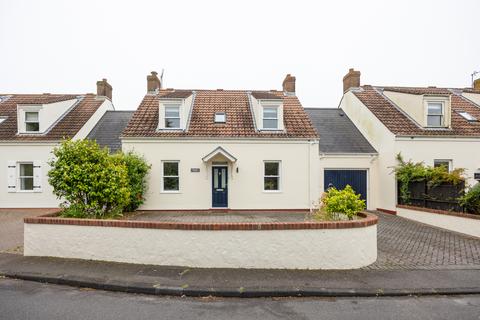 3 bedroom detached house for sale, 2 Le Petit Flappier, St. Martin, Guernsey