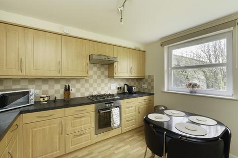 2 bedroom apartment to rent, South College Street, Aberdeen