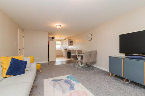 3 bedroom apartment to rent, Canniesburn Drive, Bearsden, Glasgow, East Dunbartonshire