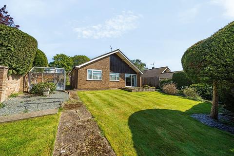 3 bedroom bungalow for sale, Summerlands, Cranleigh, Surrey, GU6