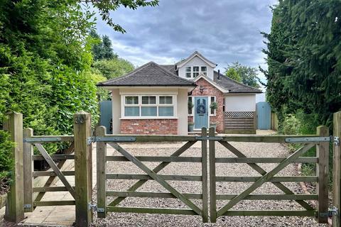 4 bedroom detached house for sale, The Crescent, Nunthorpe, Middlesbrough, North Yorkshire