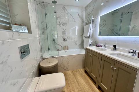 30 The Crescent, Nunthorpe, Middlesbrough, TS7 0JP