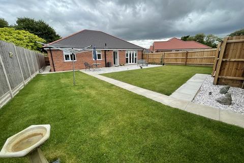 3 bedroom detached bungalow for sale, The Paddock, Cowbit