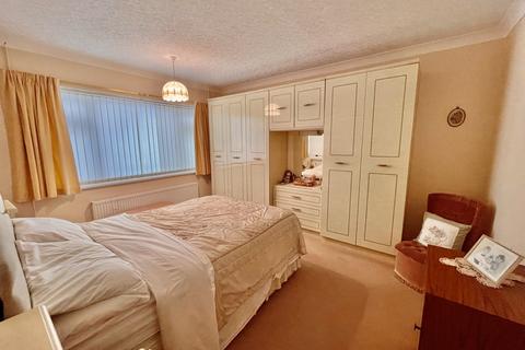 2 bedroom detached bungalow for sale, Westminster Drive, Spalding