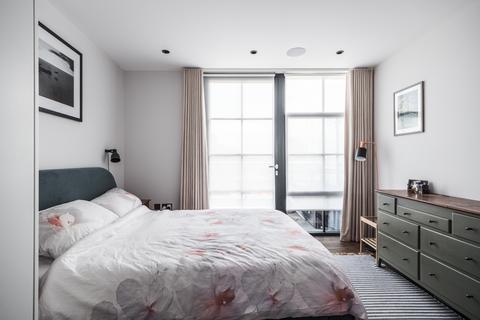 3 bedroom flat for sale, Bracklyn Street, Hoxton, Hackney, London