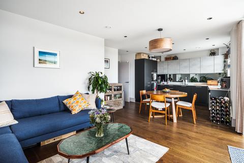 3 bedroom flat for sale, Bracklyn Street, Hoxton, Hackney, London