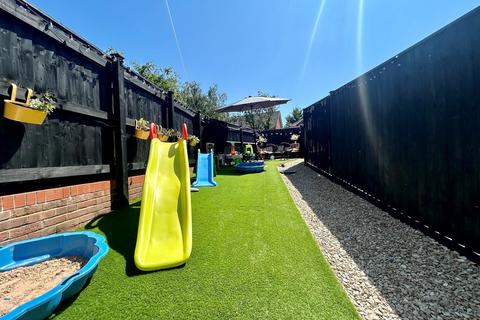 2a Romill Close, West End, Southampton, SO18 3NE