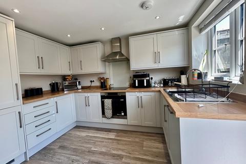 2a Romill Close, West End, Southampton, SO18 3NE