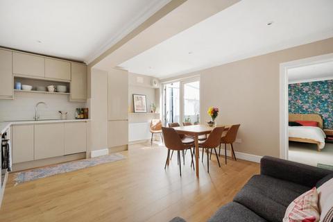 2 bedroom flat for sale, Lavender Hill, Battersea