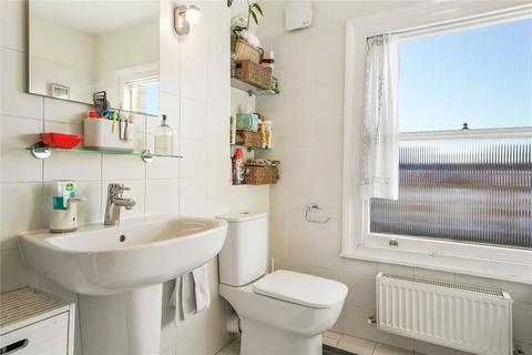 3 bedroom maisonette to rent, Grove Terrace, London