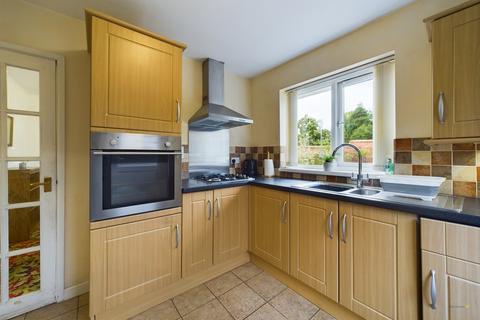 3 Denton Road, Burton-on-trent, DE13 0PZ