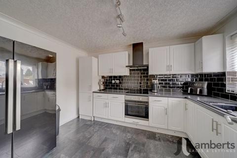 32 Croome Close, Redditch, B98 0SU