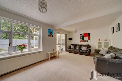 32 Croome Close, Redditch, B98 0SU