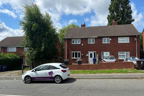 3 bedroom semi-detached house to rent, Hillside, Brierley