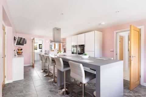 7 bedroom house for sale, Sutton Farm, Fort Road, Penarth, The Vale of Glamorgan CF64 5UL