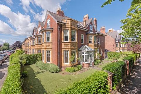 6 bedroom terraced house for sale, West Avenue, Gosforth, Newcastle Upon Tyne