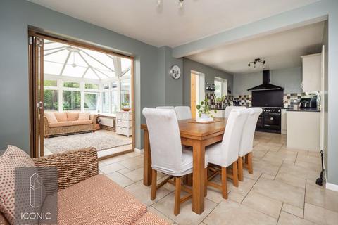 4 bedroom detached house for sale, Badgers Brook Road, Drayton, Norwich