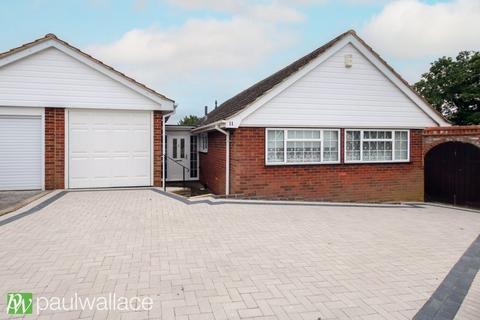 3 bedroom detached bungalow for sale, Banes Down, Nazeing