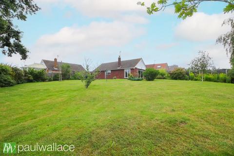 3 bedroom detached bungalow for sale, Banes Down, Nazeing