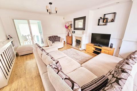 3 bedroom semi-detached house for sale, Elstree Road, Erdington, Birmingham, B23 6JN