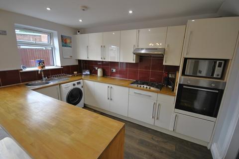 3 bedroom semi-detached house for sale, Harrowden Road, Doncaster DN2