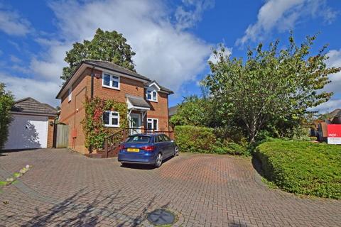 4 bedroom detached house for sale, Bolle Road, Alton